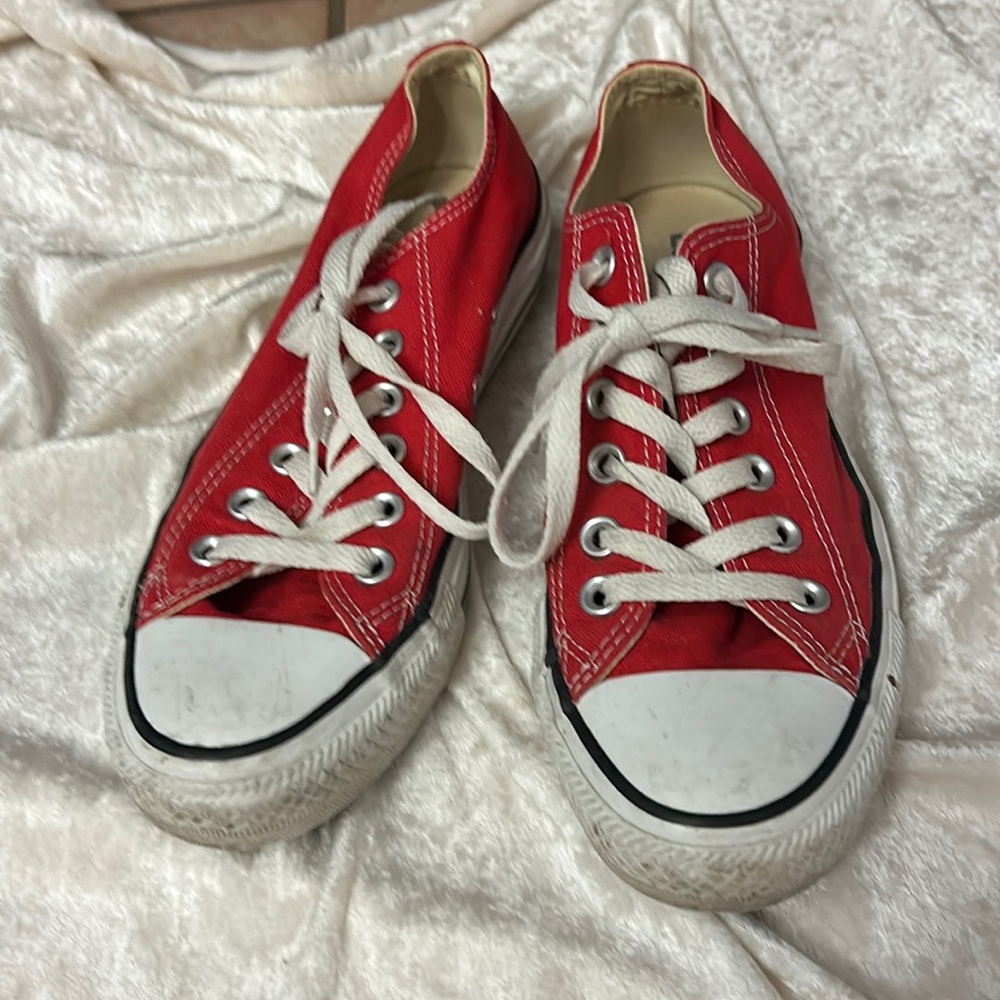 😍 Converse Red All Star Sneakers Unisex Womens size 7 Men’s size 8